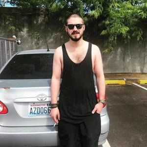 Meet your Posher, Aaron